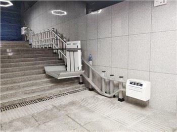 แพลตฟอร์มยกรถเข็น